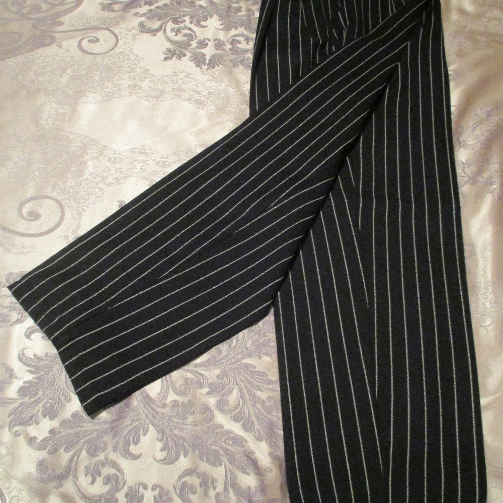 GANTOS GORGEOUS BLACK PINSTRIPE PANT SUIT - Picture 6 of 16